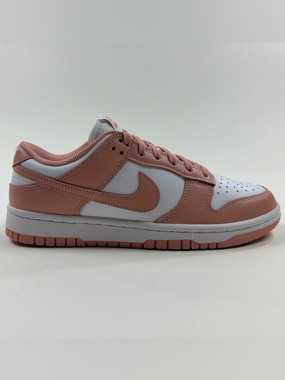Nike Dunk Low Womens 7.5 White Pink Rose Whisper Shoes Sneakers Gym DD1503-118